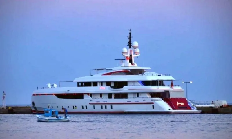 Μεξικανός μεγιστάνας στη Σάμο - Δείτε τη θαλαμηγό του (pics)