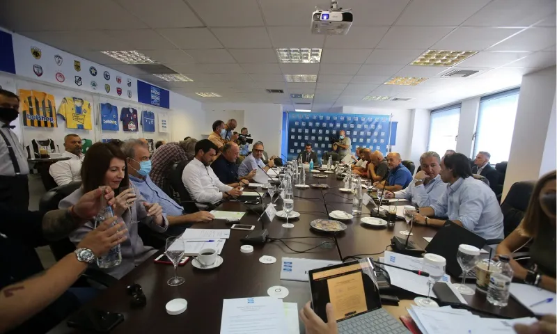 Super League 1: Επικυρώθηκε η βαθμολογία των πλέι οφ, όχι των πλέι άουτ