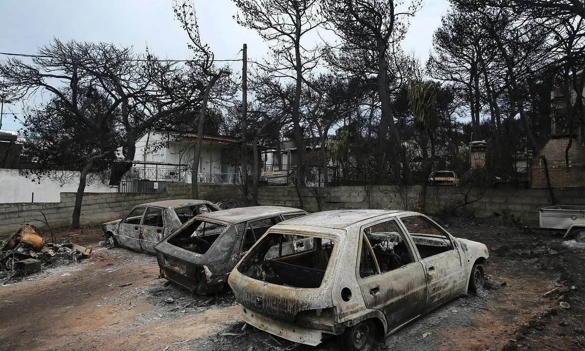 Βουλή: Δικαίωμα διορισμού στο δημόσιο για τους βαριά εγκαυματίες στο Μάτι