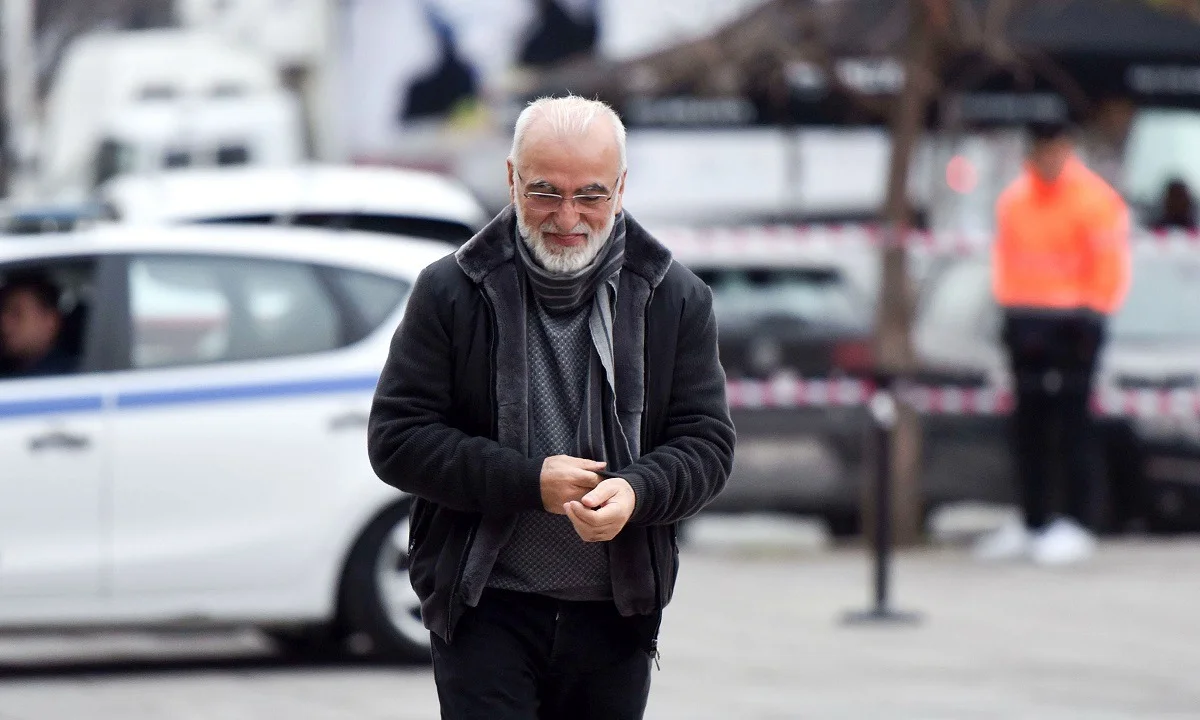Σαββίδης: Κλείνει και το Έθνος της Κυριακής;
