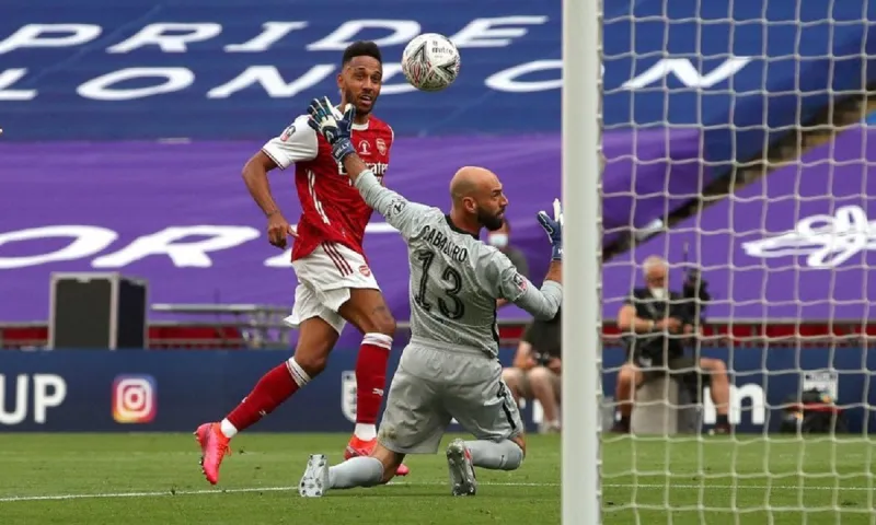 Άρσεναλ - Τσέλσι 2-1: Κυπελλούχος με την υπογραφή του Ομπαμεγιάνγκ