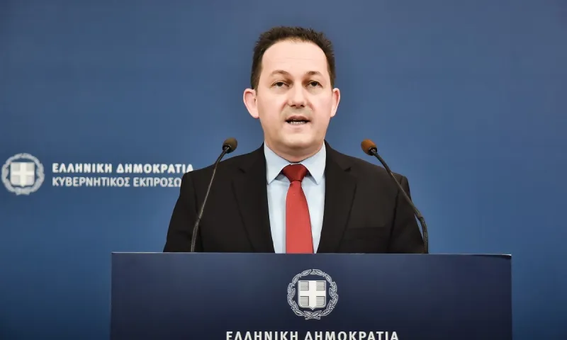 Ανασχηματισμός live streaming: Οι ανακοινώσεις του Στέλιου Πέτσα
