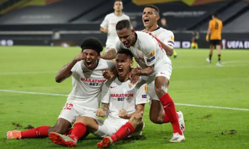 Γουλβς - Σεβίλλη 0-1: Την εκτέλεσε ο Οκάμπος!