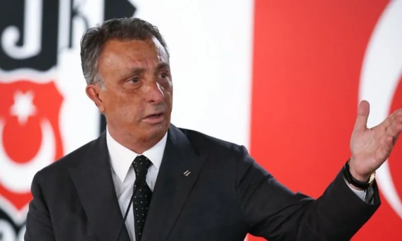 Πρόεδρος Μπεσίκτας: «Θέλουμε επτά με οχτώ μεταγραφές»