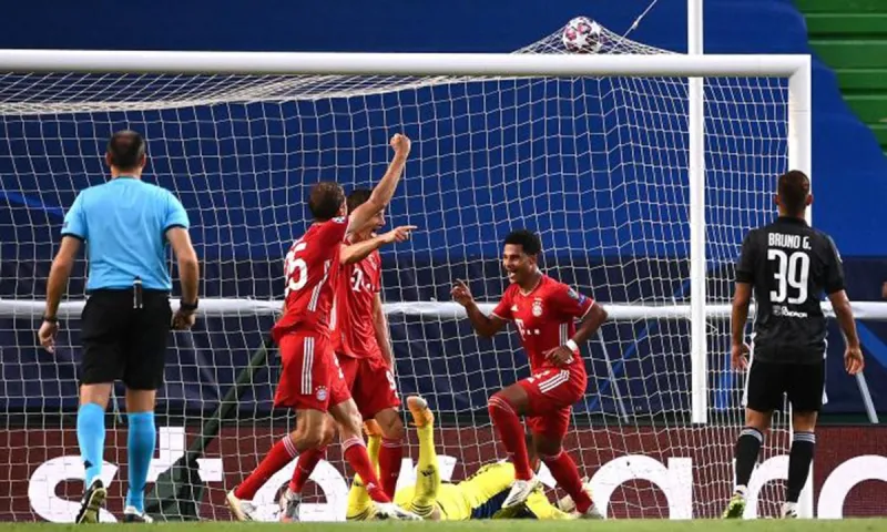 Λιόν - Μπάγερν 0-3: Πέρασε τελικό και έστειλε τον Ολυμπιακό στα πλέι οφ του Champions League! (vids)