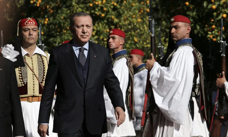 Σε υψηλή επιφυλακή οι ένοπλες δυνάμεις της χώρας σε ξηρά και θάλασσα μετά τις απειλές Ερντογάν (vid)