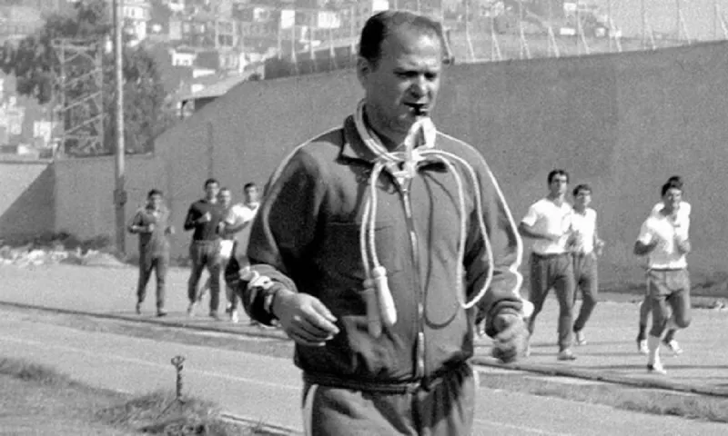 Σαν σήμερα (22/8) το 2010: Πεθαίνει ο Στέφαν Μπόμπεκ (vid)