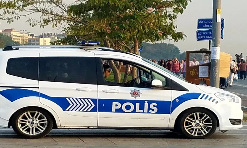 Στα βήματα του Χίτλερ ο Ερντογάν φτιάχνει δικό του στρατό και αστυνομία