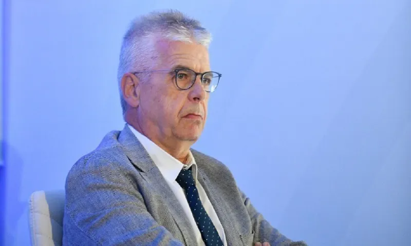 Κορονοϊός - Γώγος: «Να μην πάμε πάνω από 300 κρούσματα, αλλιώς...»