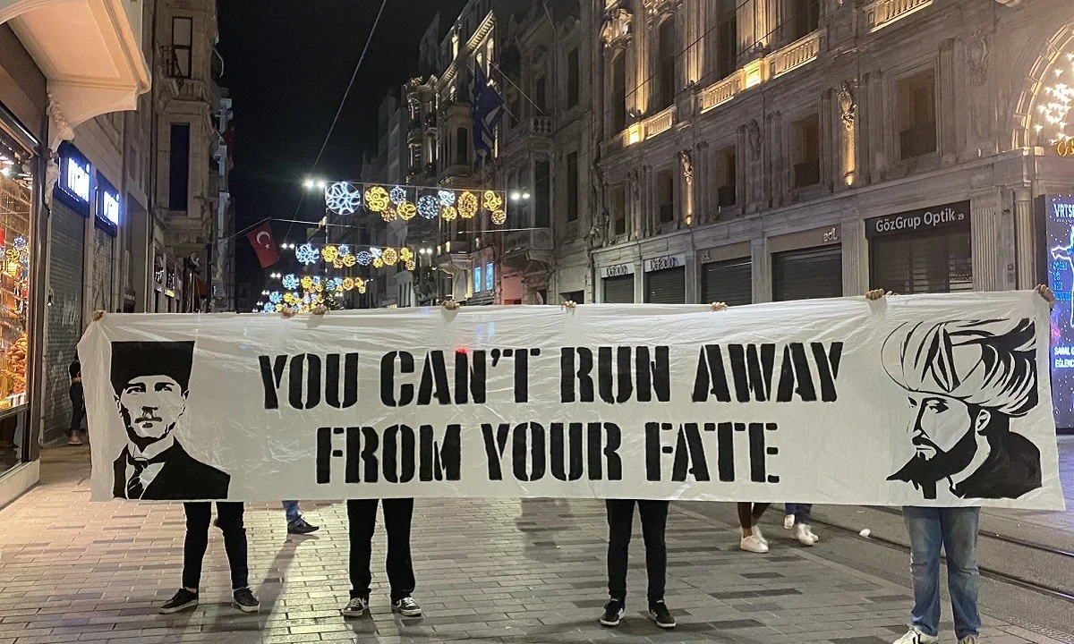 ΠΑΟΚ-Μπεσίκτας: Πρόκληση! Πανό με Μωάμεθ και Κεμάλ στο ελληνικό προξενείο (pic)