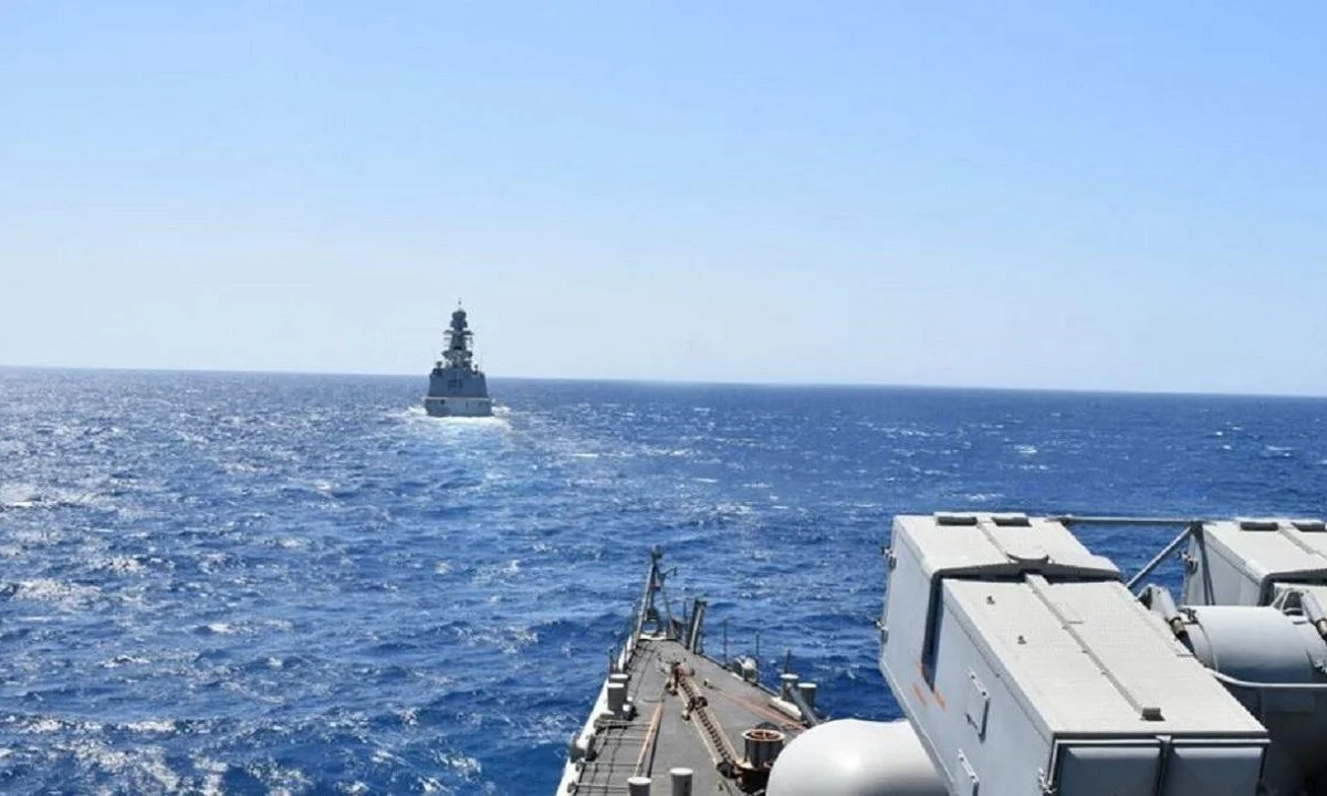 Ο «Θεμιστοκλής» έρχεται να ανανεώσει το... γερασμένο ελληνικό στόλο