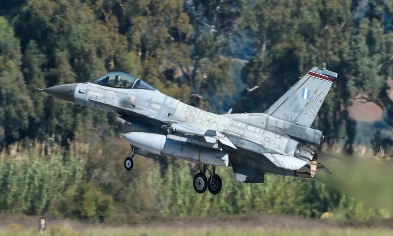 Ελληνικά F-16: Με το κόλπο της λοξής φάλαγγας του Επαμεινώνδα κατατρόπωσαν τα τουρκικά αεροπλάνα;