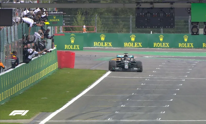 F1: Άπιαστος και πάλι ο Χάμιλτον (vids)