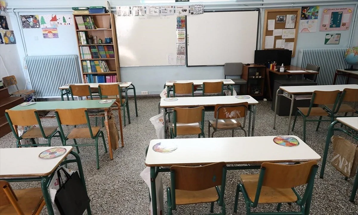 Σχολεία: Στις 14 Σεπτεμβρίου πρώτο κουνούδι - Σήμερα οι ανακοινώσεις