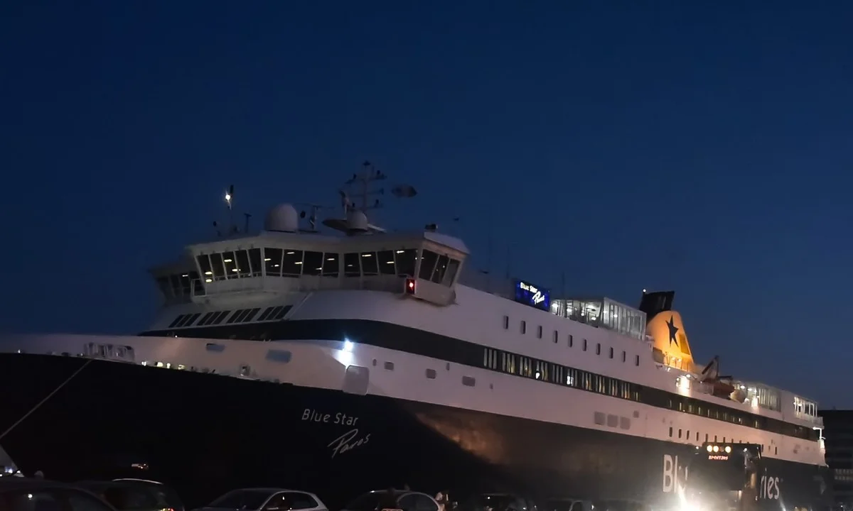 Κρήτη: Βαποράκι με... πλοίο της γραμμής!
