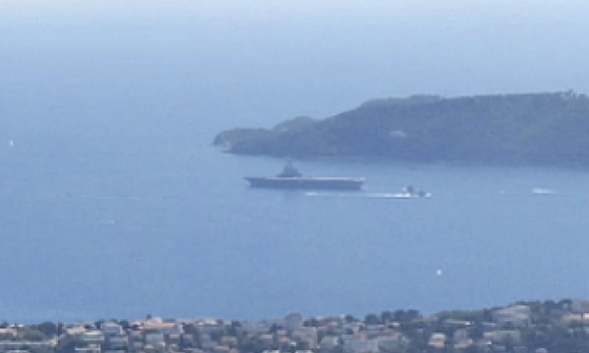 Toυρκία: Ξεκίνησε να έρχεται το Σαρλ Ντε Γκωλ - Ιστορική φωτογραφία