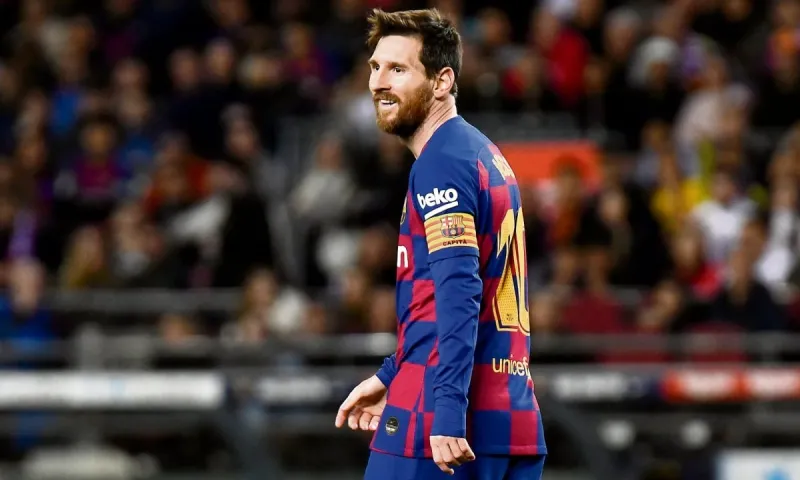 Marca: «Μένει για ένα χρόνο στη Μπαρτσελόνα ο Μέσι»