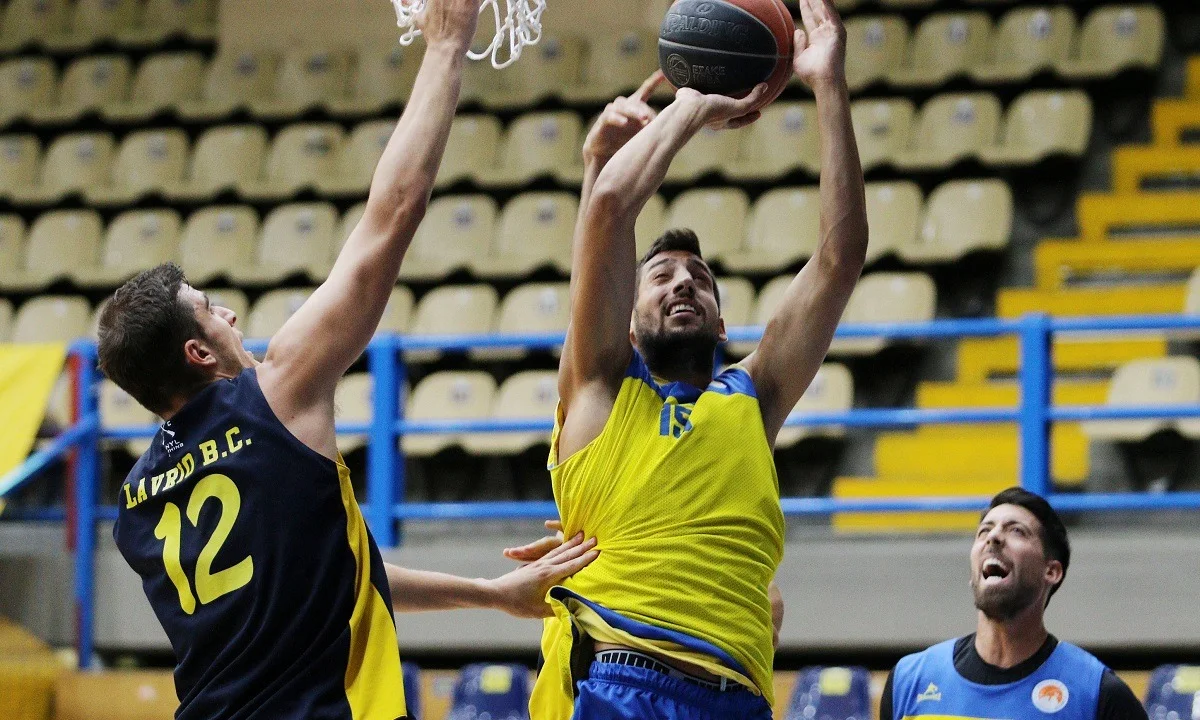 Περιστέρι- Λαύριο 76-55: Καλή η πρώτη εντύπωση