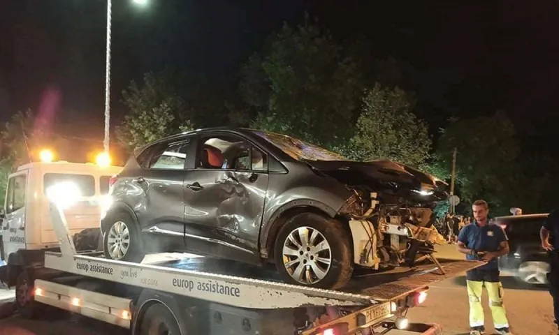 Λάρισα: Σοκαριστικό τροχαίο με όχημα να παρασύρει δύο παιδιά (vid)