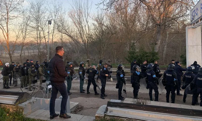 Ελληνοτουρκικά: Ενισχύονται τα σύνορα στον Έβρο (vid)