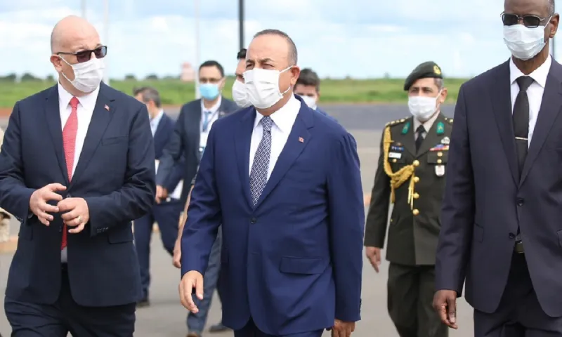 Τουρκία: Πήγε στο Μάλι ο Τσαβούσογλου - Μπήκε στο μάτι της Γαλλίας