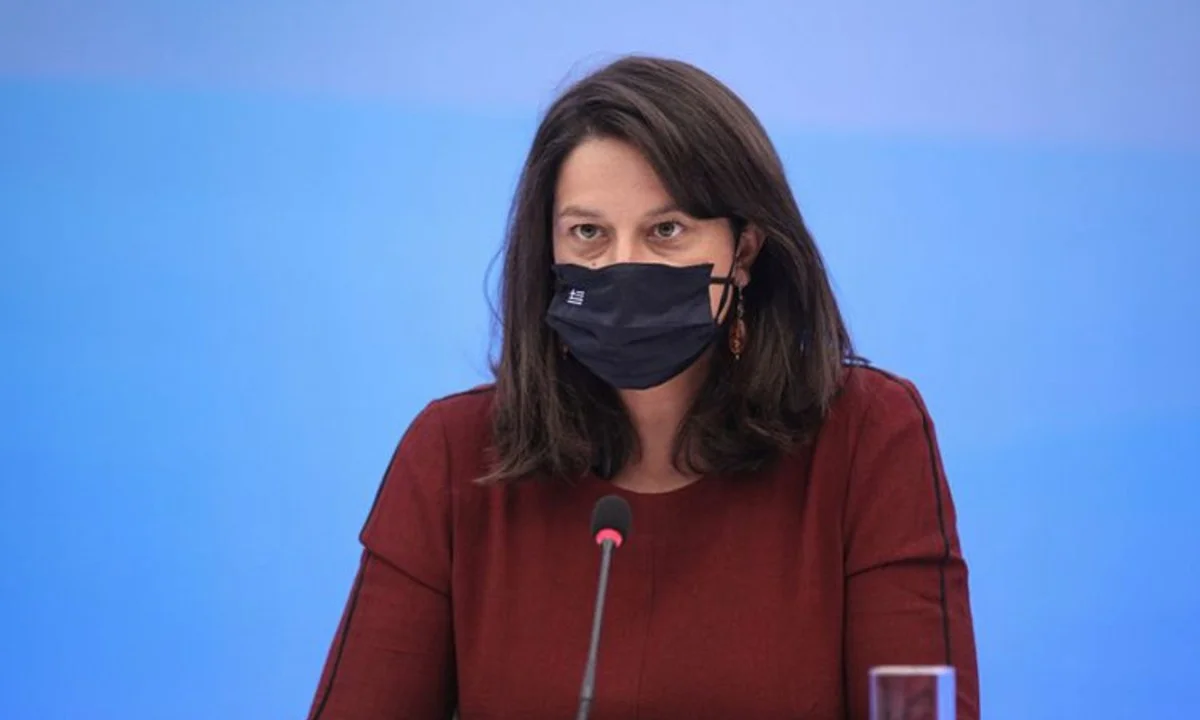 Κεραμέως: Τι θα γίνει αν κλείσουν τα σχολεία