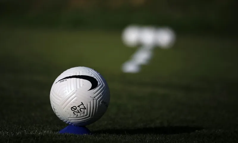 Super League 1: Προπονητής με... γραφείο Τύπου και δική του πολιτική