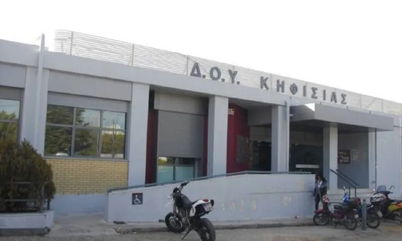 Κορονοϊός: Λουκέτο σε δύο εφορίες της Αττικής μετά από κρούσματα