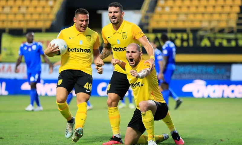 Άρης - Λαμία 3-1: Με ανατροπή και τρία γκολ σε 16', όταν έπαιξε ορθολογικά (vid)