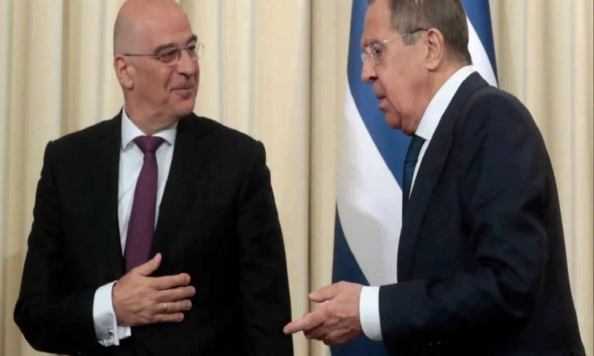 Ρωσία: Τηλεφωνική επικοινωνία Δένδια - Λαβρόφ