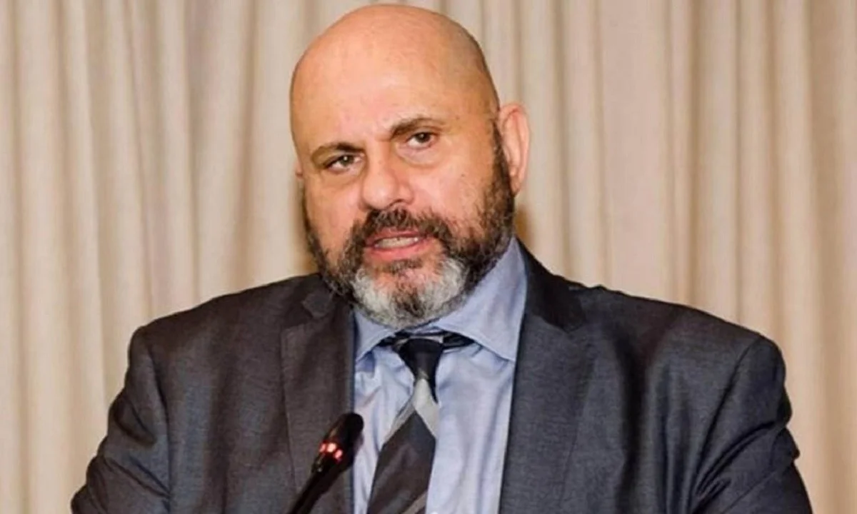 Καθηγητής Κούβελας: Tεράστιο λάθος το lockdown - Σταθεροί οι θάνατοι