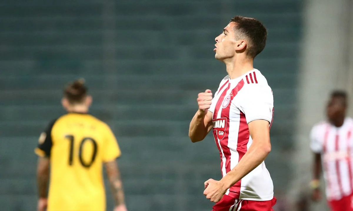 ΑΕΚ-Ολυμπιακός 0-1: Θρύλος... νταμπλούχος στο Βόλο!