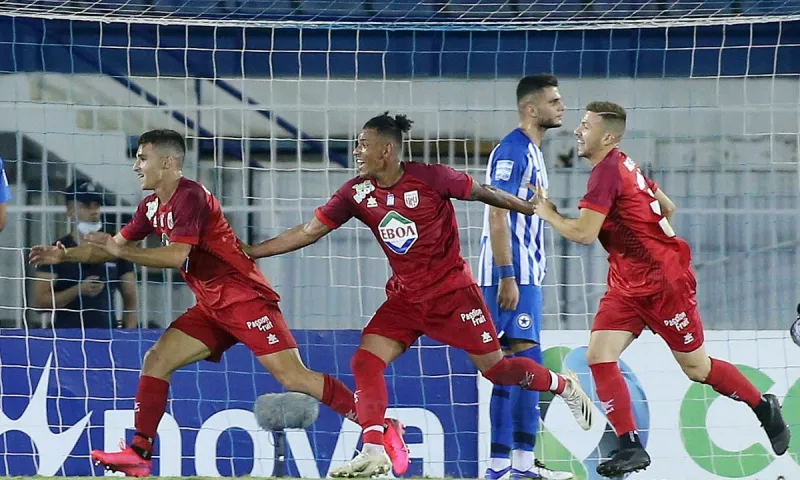 Ατρόμητος - Βόλος 0-2: Άλωσε ξανά το Περιστέρι, κομβική η αποβολή του Ρισβάνη