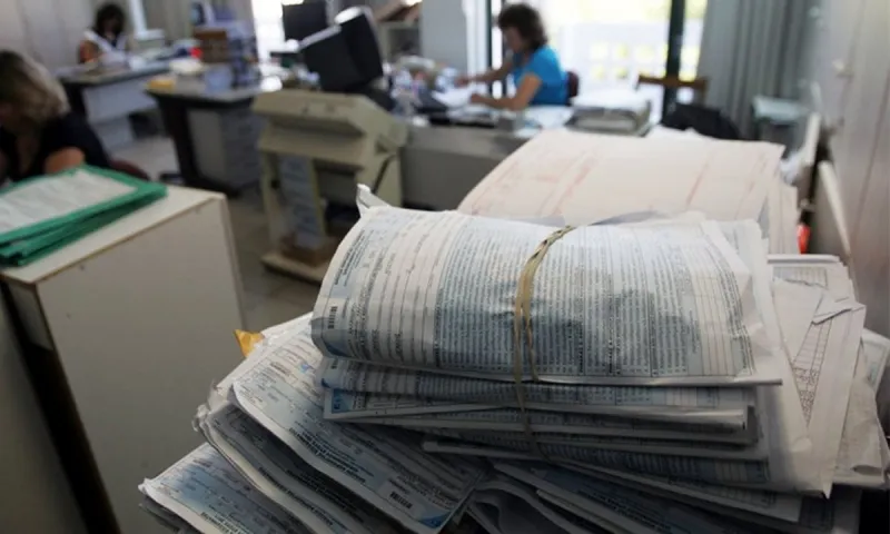 Εισφορές: Tα κέρδη μισθωτών και εργοδοτών από τη μείωσή τους