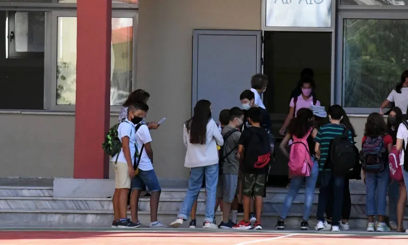 Μάσκες στα σχολεία: Τι λέει η Γενική Γραμματεία