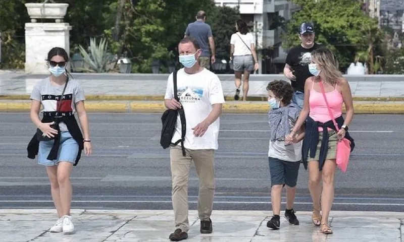 Κορονοϊός - Αττική: Μάσκα σχεδόν παντού από σήμερα (16/9) - Τα έξι νέα μέτρα