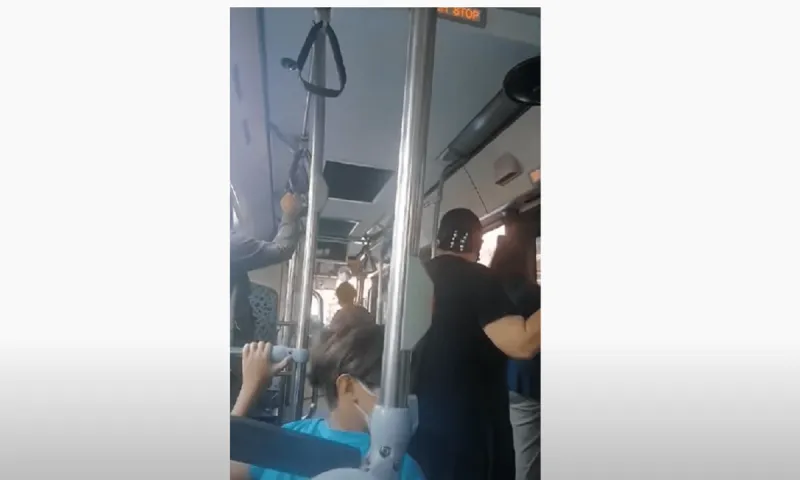 Οδηγός λεωφορείου σε γυναίκα επιβάτη: «Άντε στο δια... χοντρή πατσαβούρα!» (vids)