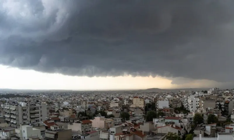 Καιρός - Ιανός: Σε πλήρη εξέλιξη η κακοκαιρία - LIVE εικόνα