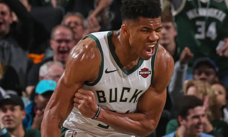 Γιάννης Αντετοκούνμπο: Το mixtape του ΝΒΑ για τον back to back MVP! (vid)