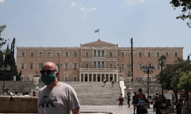 Κορονοϊός ΕΟΔΥ: Αισθητή μείωση κρουσμάτων στην Αττική