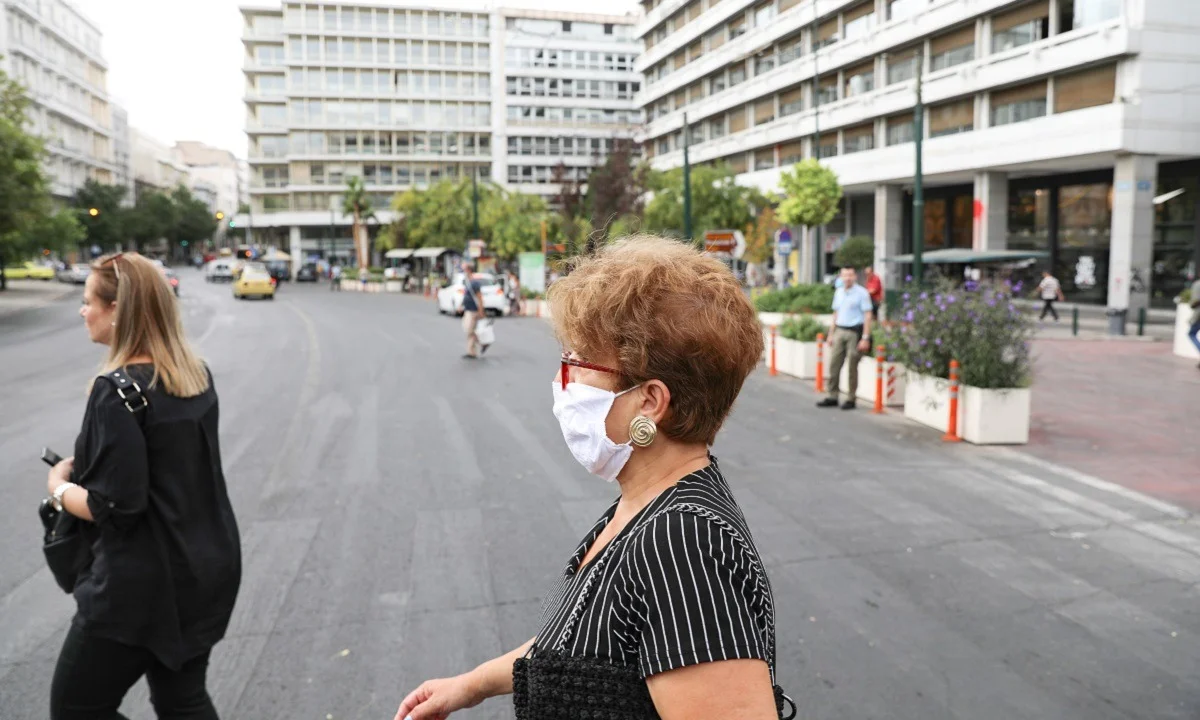 Κορονοϊός: «Βράζουν» τα νοσοκομεία από την αύξηση των διασωληνωμένων - Έρχεται lockdown στους 65αρηδες