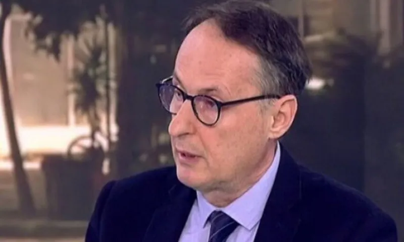 Σύψας: «Lockdown στην Αττική για να μην ξεφύγει η επιδημία»