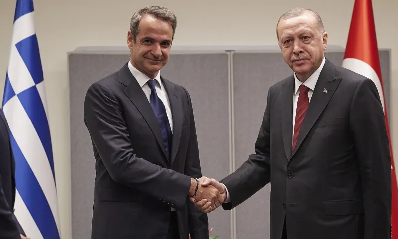 Ελληνοτουρκικά: Επαφές με προσδοκίες και κινδύνους!