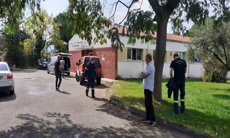 Σοκ στον Αλμυρό: Πυροσβέστης πέθανε κατά τη διάρκεια πλύσης οδοστρώματος!