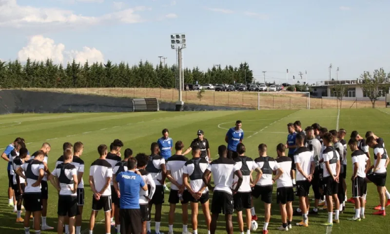 Ομιλία Φερέιρα σε Τσόλακ-Ουαγκέ: «Έχουμε καλά αποδυτήρια...» (vid)