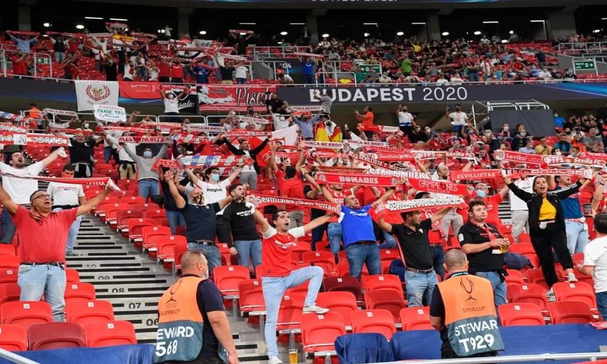 Τελικός Super Cup: Γέμισαν με κόσμο οι κερκίδες στο Μπάγερν Μονάχου - Σεβίλλη (vid)