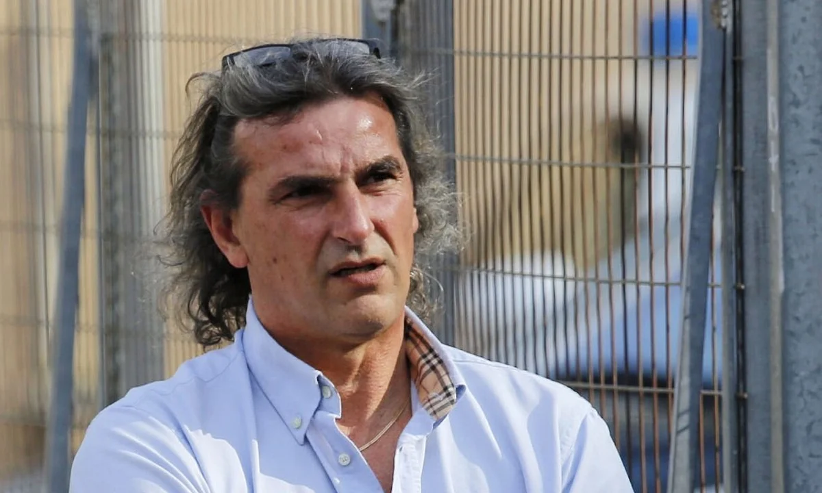 Ξέσπασε και ο Γιάννης Καλιτζάκης: «Τι δουλειά κάνει ο Ρόκα; Είναι μανατζεριλίκι αυτό;»