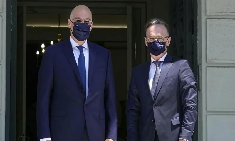 Δένδιας: Επικοινωνία με τον Χάικο Μάας - Τι συζήτησαν