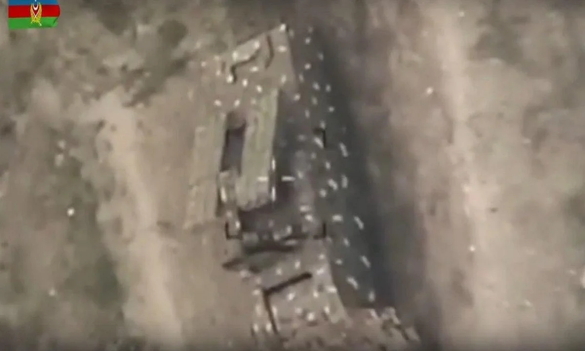 Nαγκόρνο Καραμπάχ: Τα τουρκικά drone καμικάζι επιτίθενται σε αντιεροπορικά από χαρτόνι