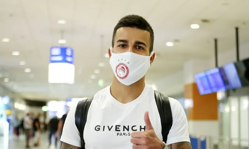 Ολυμπιακός: Ήρθε ο Τιάγκο Σίλβα (pics)